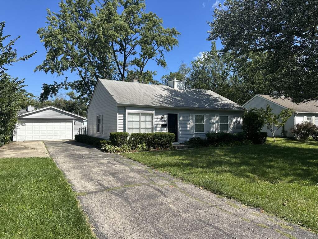 3420 Greenbriar Drive