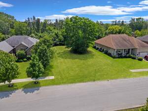 19W047 Deerpath Lane