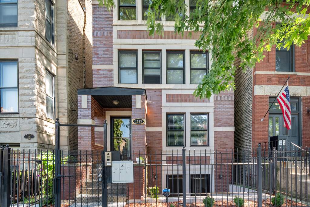 1113 N Mozart Street #101