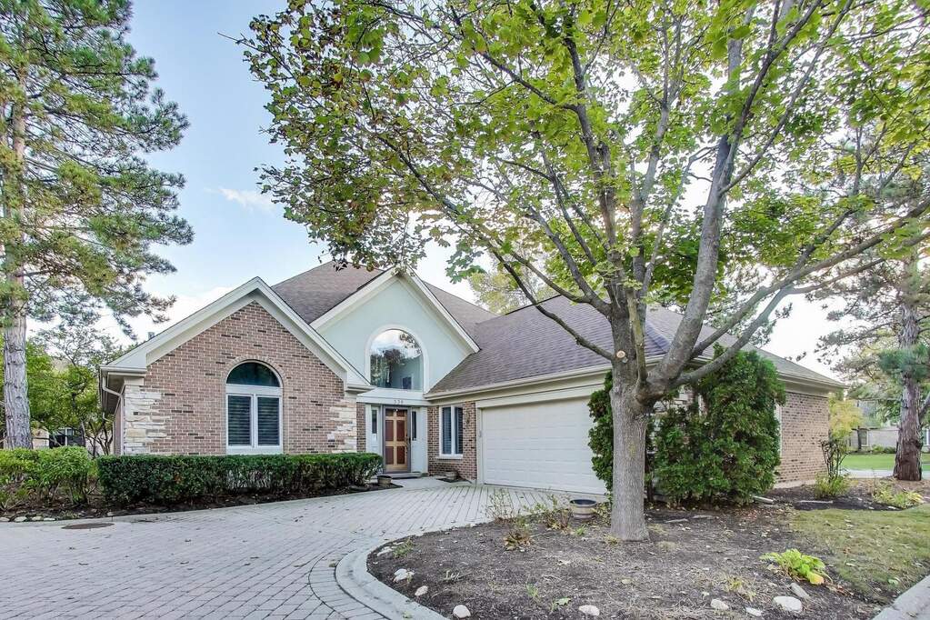 336 Rivershire Court