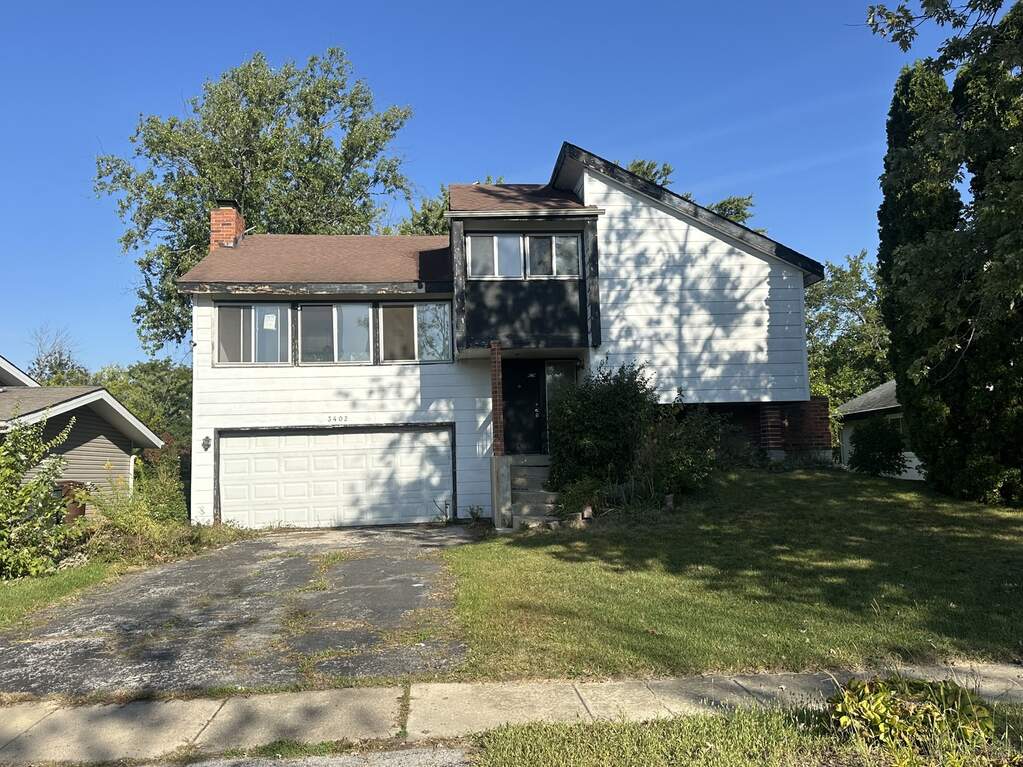 3402 Fountainbleau Drive