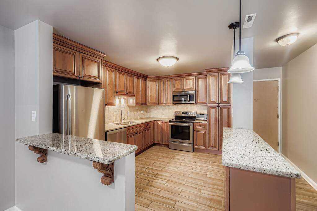 10048 S Pulaski Road #1E, Oak Lawn, IL 60453 - View 5