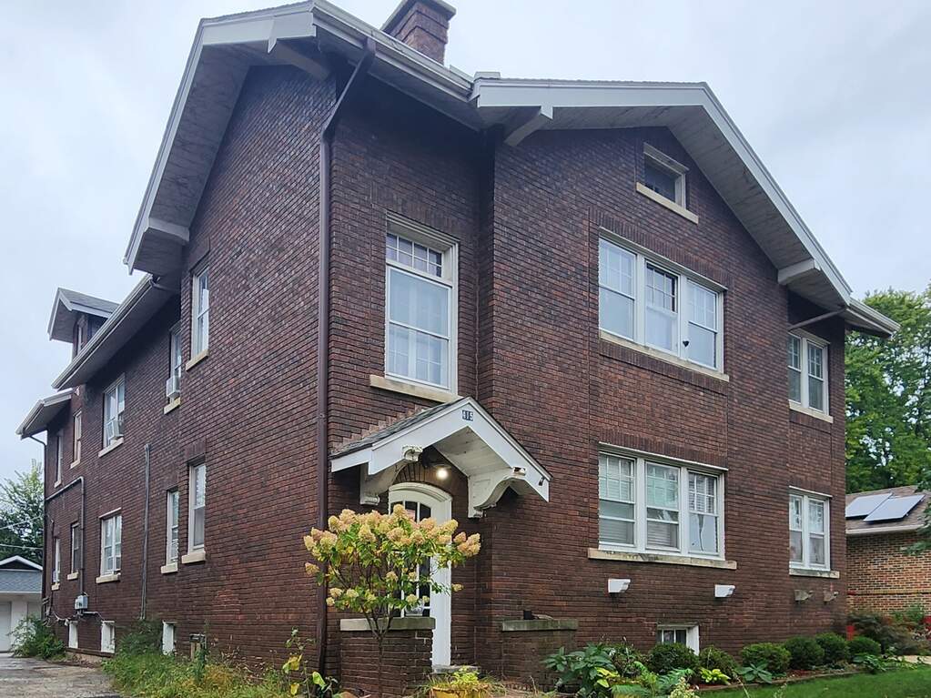 415 W Ridgeland Avenue