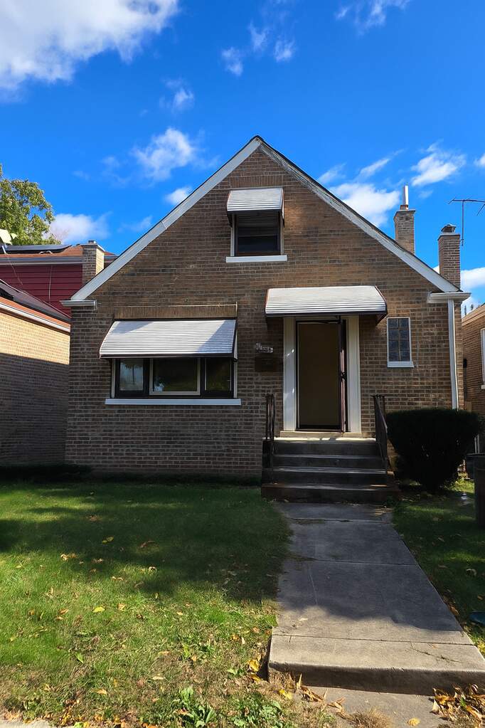 9755 S Maryland Avenue