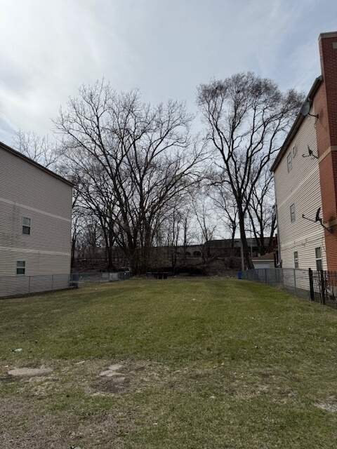 7912 S Parnell Avenue