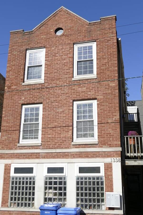 1338 W Erie Street #2