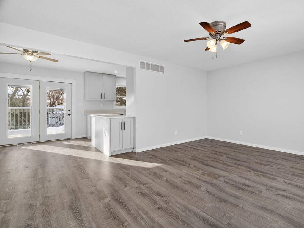 105 W Oak Street, Coal City, IL 60416 - View 6