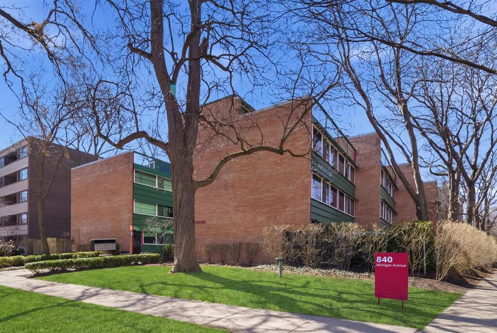 90 Kedzie Street
     
                Evanston, Illinois 60202 photo 8