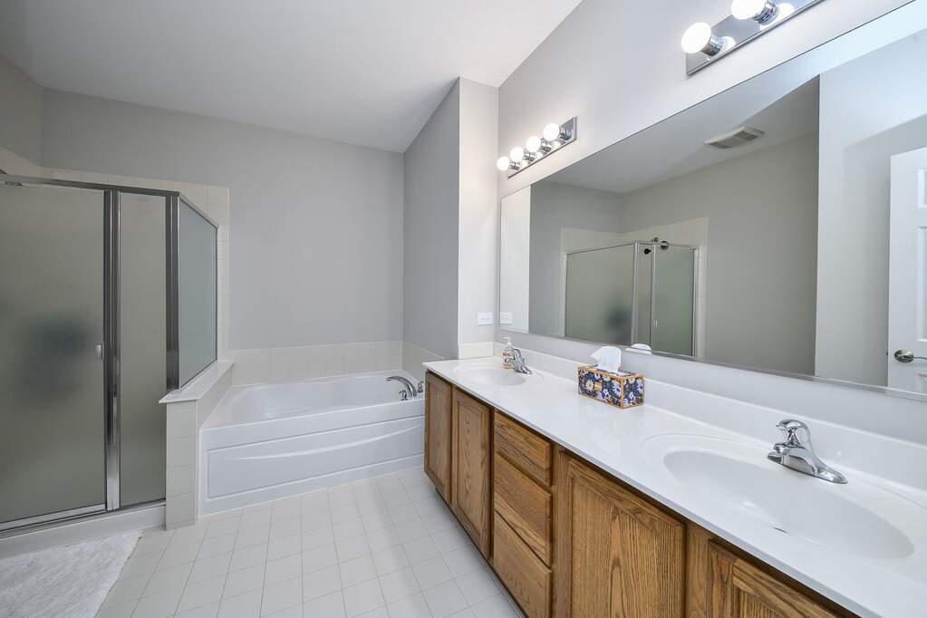 27W753 S Meadowview Drive #1, Winfield, IL 60190 - More
