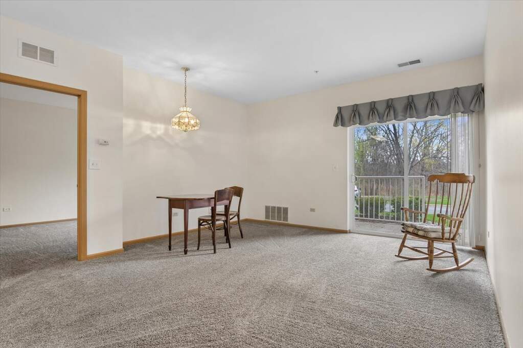 801 N Mclean Boulevard #140, Elgin, IL 60123 - More