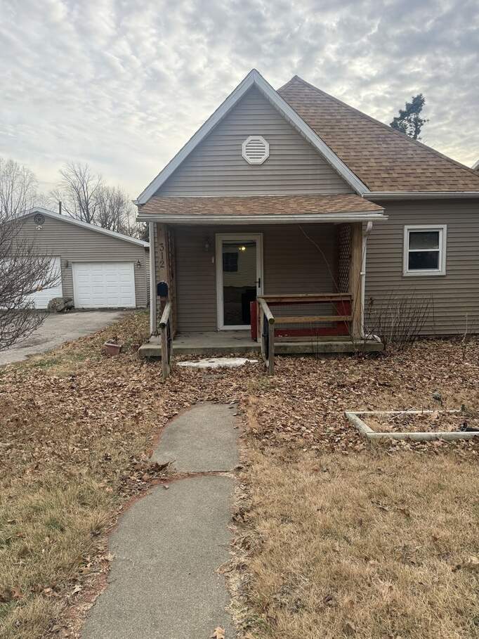 312 E 11th Street, Georgetown, IL 61846 | MLS# 12621118 | @properties ...