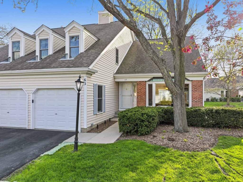 Mary O'Malley | Arlington Heights Real Estate Agent | @properties