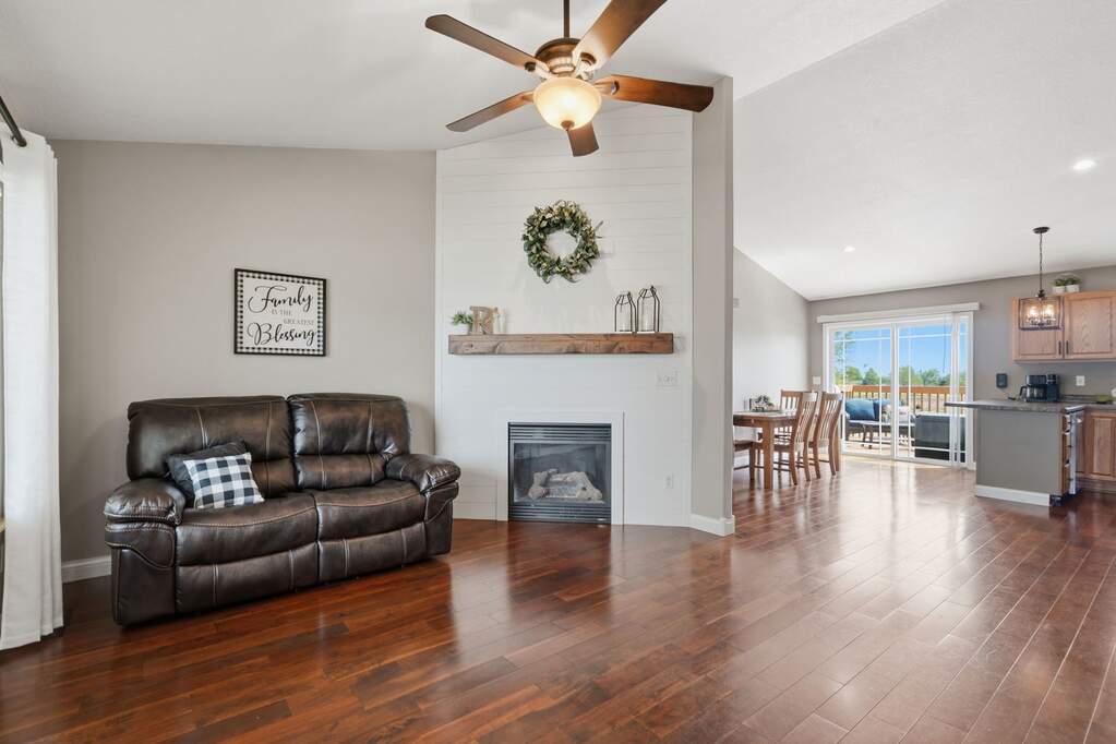 6226 Palmetto Circle, Cedar Rapids, IA 52404 - View 3