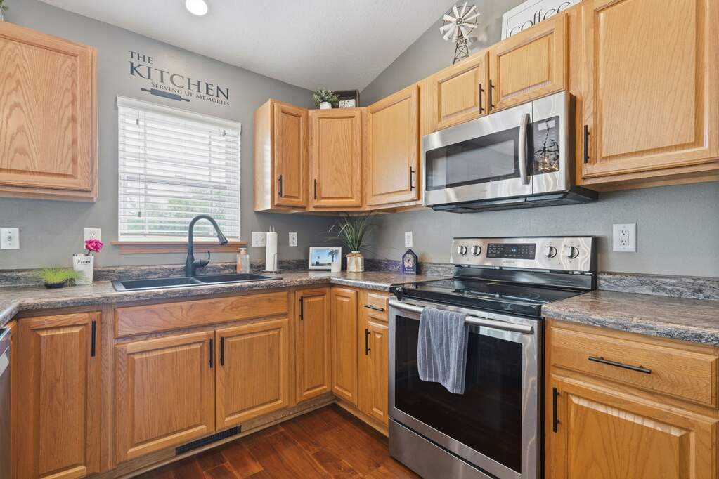 6226 Palmetto Circle, Cedar Rapids, IA 52404 - More