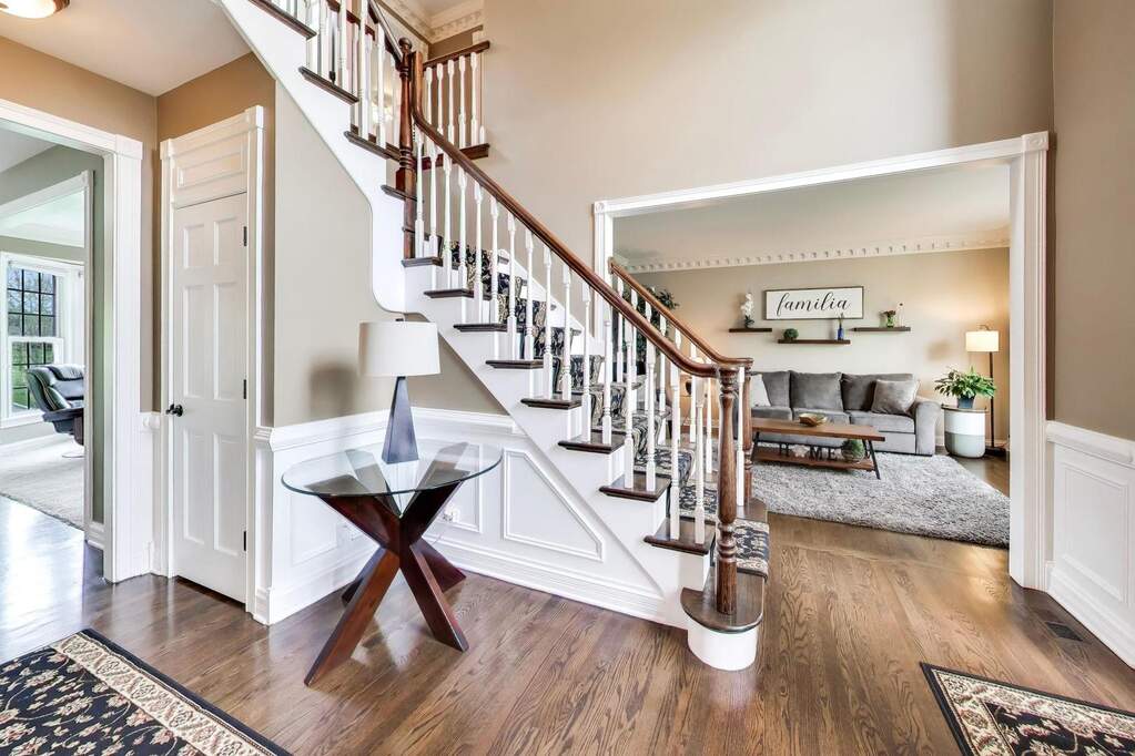 1N644 Woodhall Court, Winfield, IL 60190 - View 4