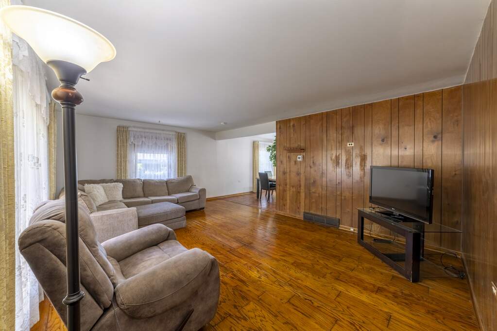 14 N Wabash Avenue, Glenwood, IL 60425 - View 3
