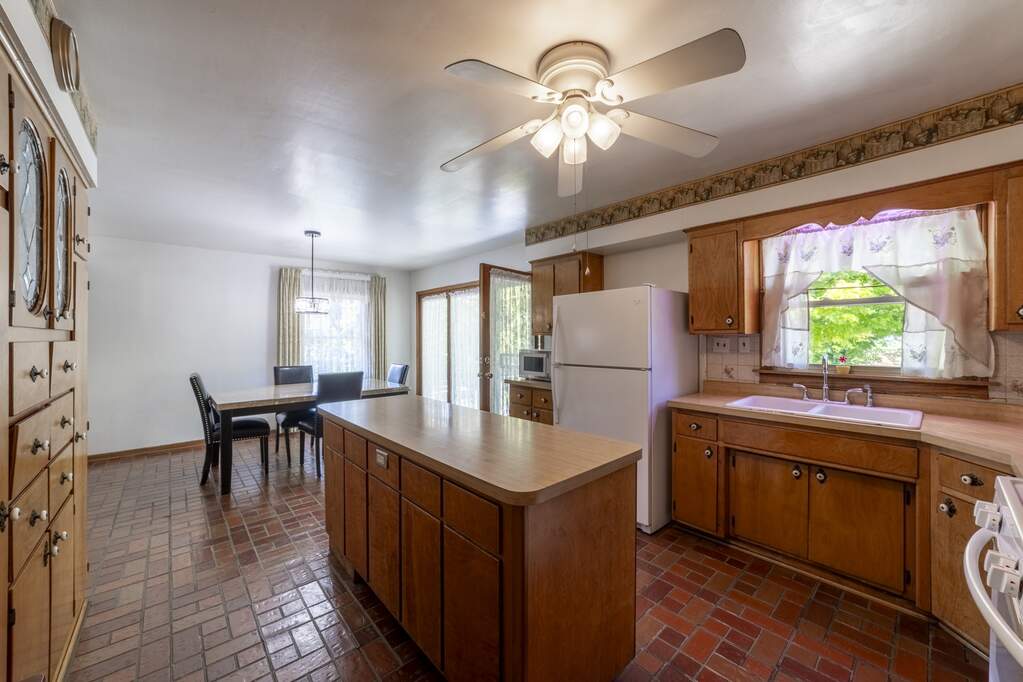 14 N Wabash Avenue, Glenwood, IL 60425 - View 6