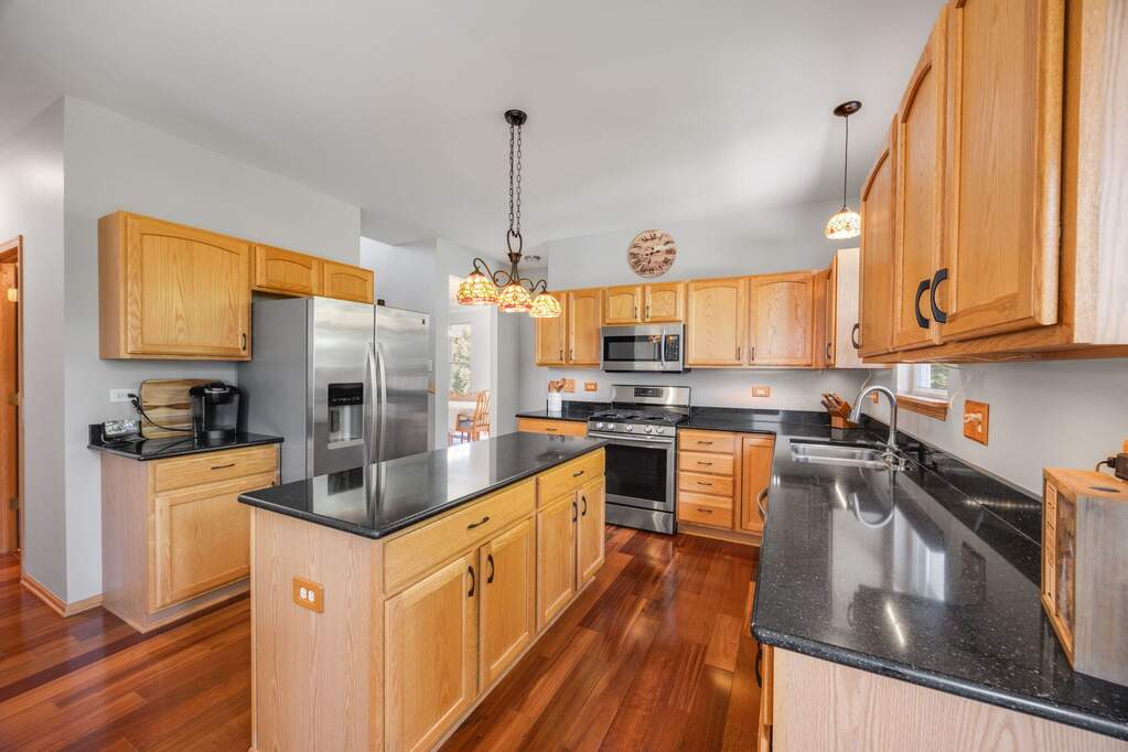 325 Forest Trail, South Elgin, IL 60177 - Prikaz 4