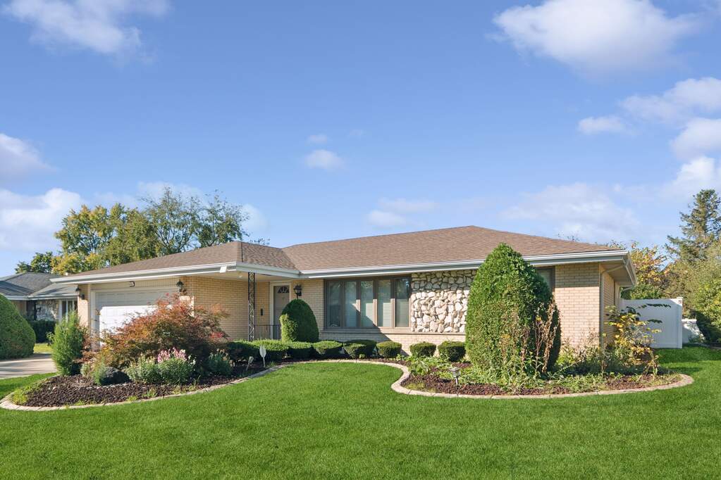 15324 Heather Court, Orland Park, IL 60462 | MLS# 12767490 ...
