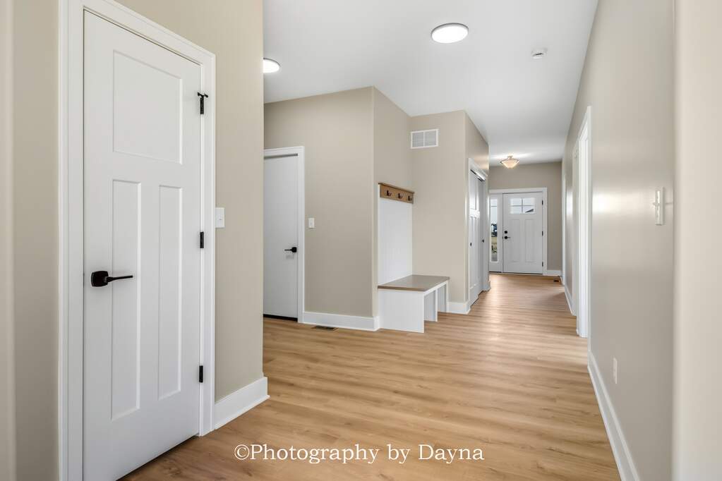 406 White Hawk Way, Manteno, IL 60950 | MLS# 12782872 | @properties ...