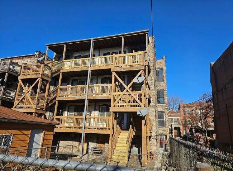 657 E 50th Place #2E, Chicago, IL 60615 | MLS# 12793264 | @properties ...