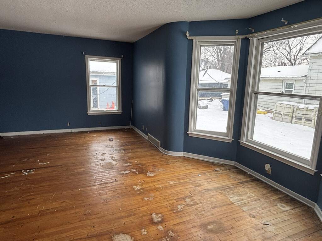 2235 Pershing Blvd Boulevard, Clinton, IA 52732 - View 4
