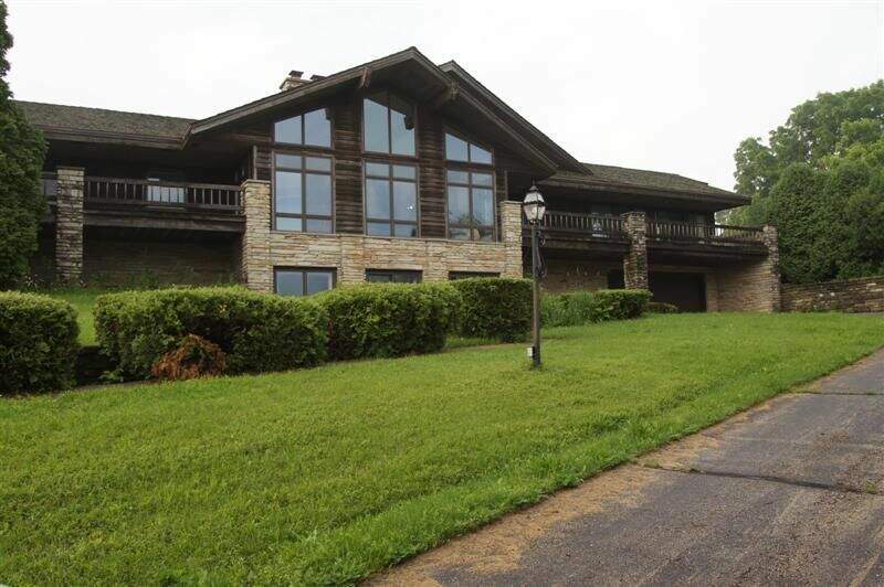 W197S7325 Hillendale Dr, Muskego, WI 53150 MLS 1373405 properties