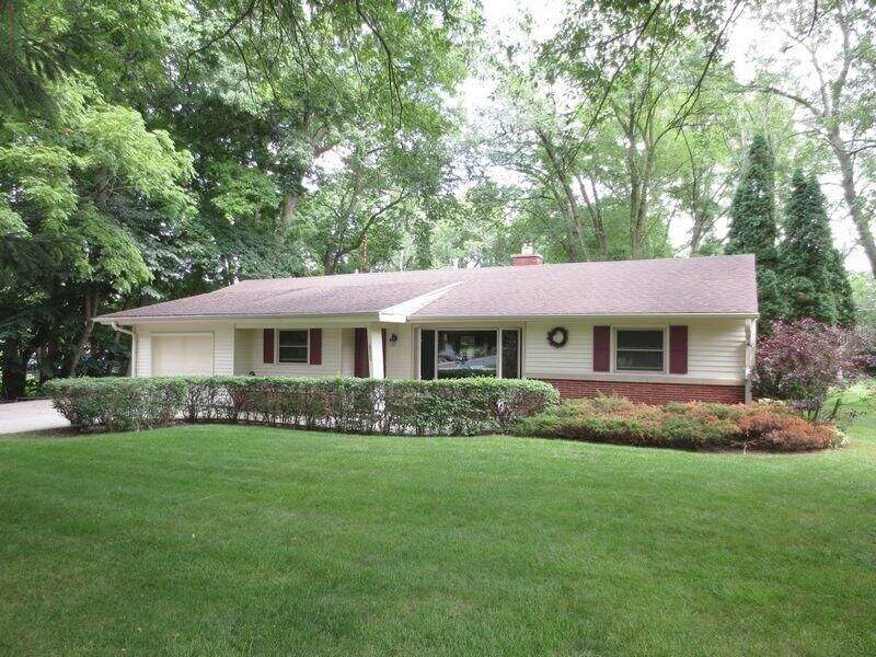 6000 S 116th St, Hales Corners, WI 53130 MLS 1382885 properties