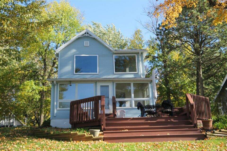 N9424 Winnebago Park Rd, Fond Du Lac, WI 54937 MLS 1555815