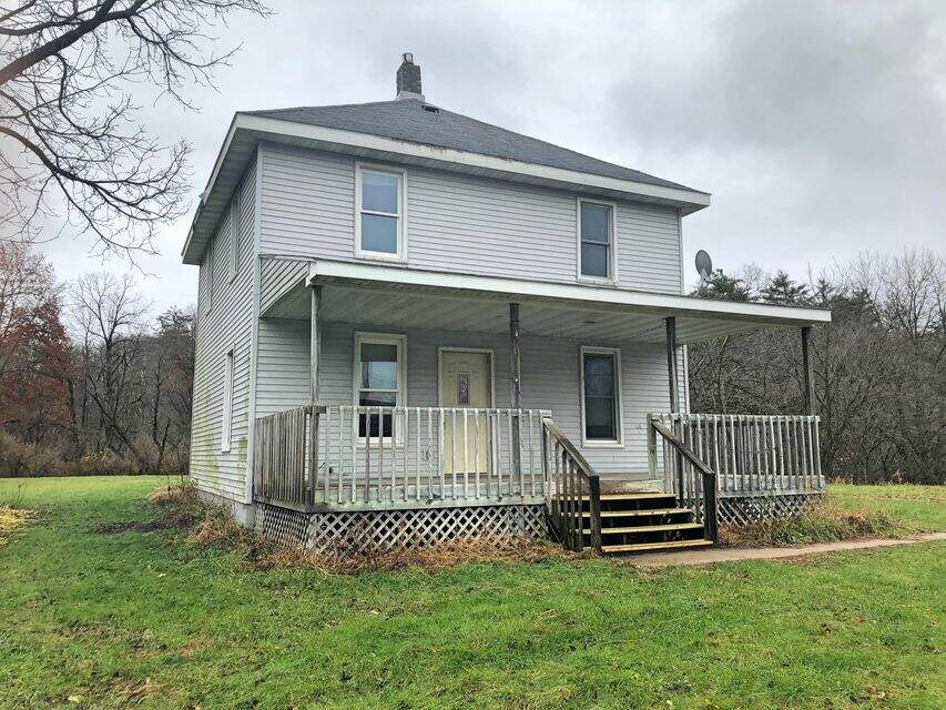 200 Mill St, Melrose, WI 54642 MLS 1613609 properties SE Wisconsin