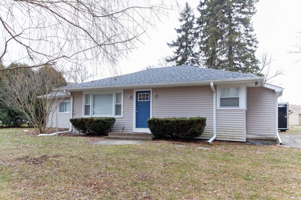 39203 92nd Pl, Genoa City, WI 53128 MLS 1628673 properties SE