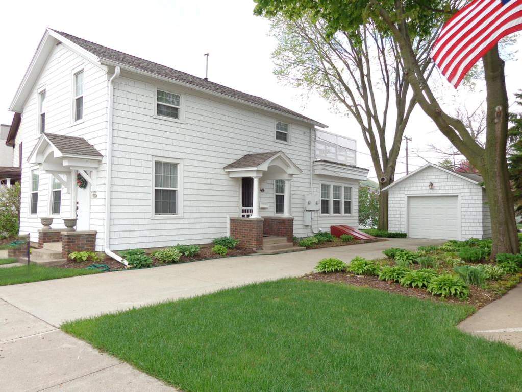 328 1st St S, La Crescent, MN 55947 MLS 1639150 properties