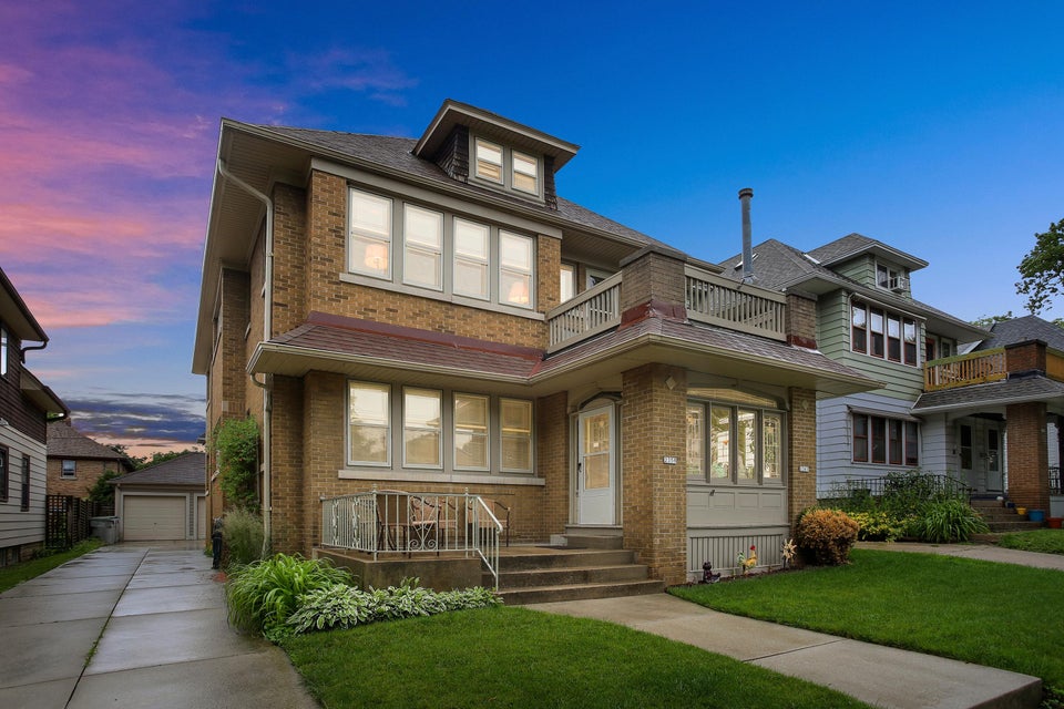 2359 N 58th St 2361, Milwaukee, WI 53210 MLS 1645880 properties