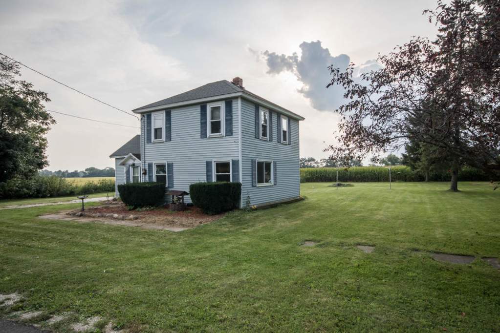 N8701 Briggs St, East Troy, WI 53120 MLS 1660233 properties SE