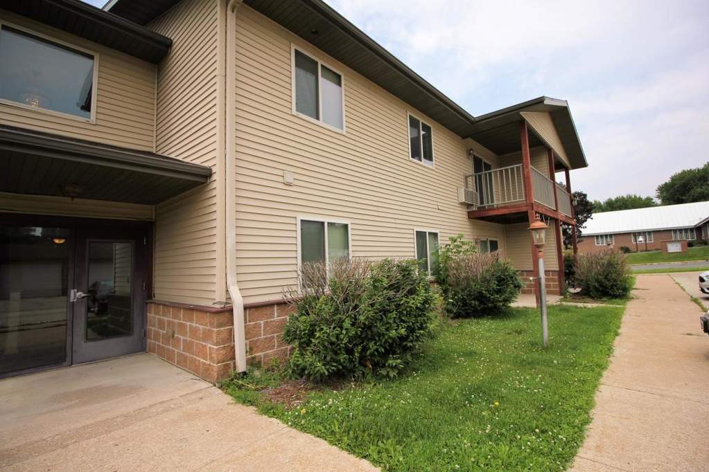 106 N Silver St, La Farge, WI 54639 MLS 1672904 properties SE