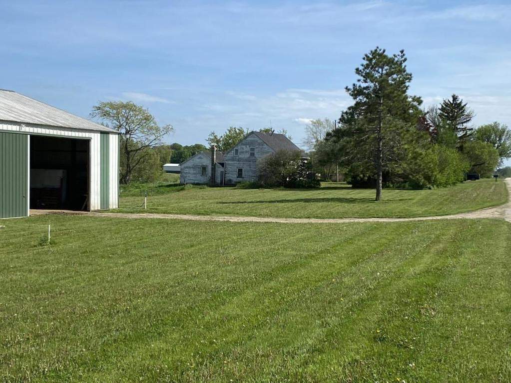 N5958 Strange Rd, Iron Ridge, WI 53035 MLS 1691337 properties SE