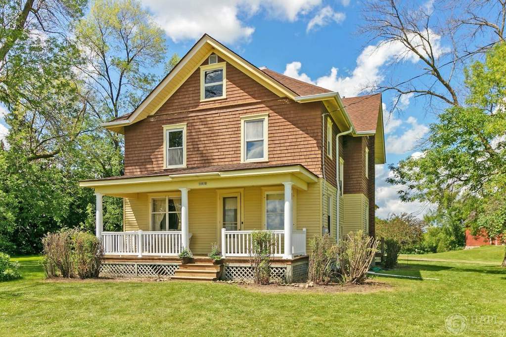 W1172 Marietta Ave, Ixonia, WI 53036 MLS 1695859 properties SE