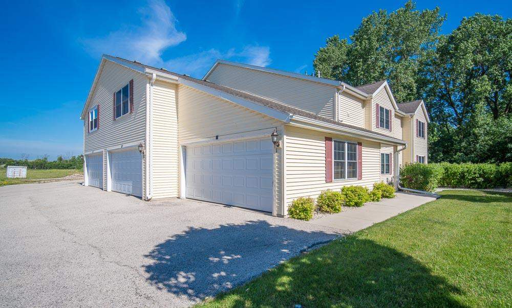 49 Scenic Cir, Fond Du Lac, WI 54935 MLS 1696894 properties SE