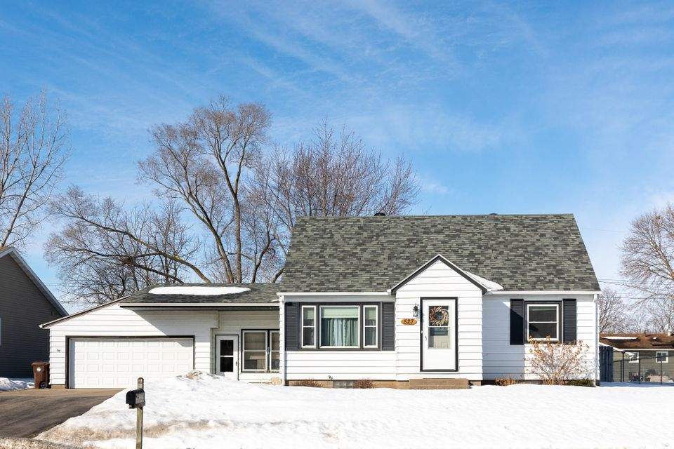 527 Sand Lake Rd, Onalaska, WI 54650 MLS 1728508 properties La Crosse