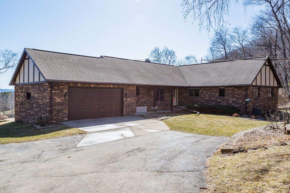 W5245 Dusty Rd, West Salem, WI 54669 MLS 1732206 properties La Crosse