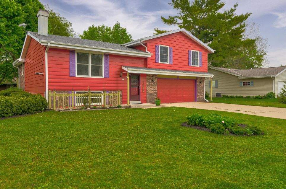 170 Fox Glen Rd, Fredonia, WI 53021 MLS 1742158 properties SE