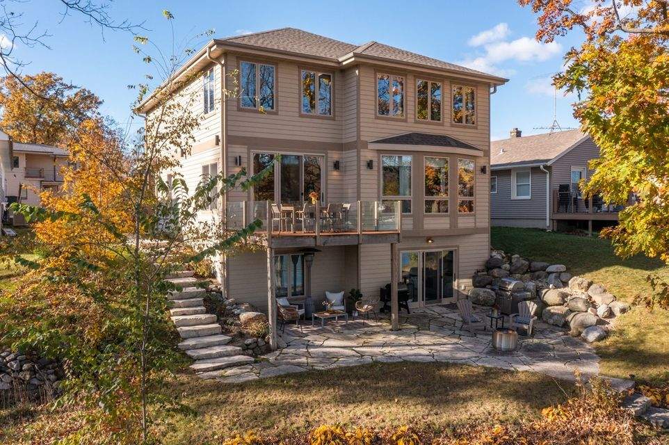 4738 Keeley Dr, Slinger, WI 53086 MLS 1771504 properties SE Wisconsin