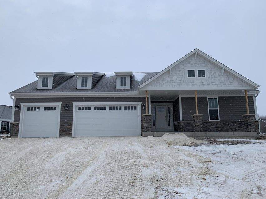 1895 Farmlane Dr, Slinger, WI 53086 MLS 1779080 properties SE