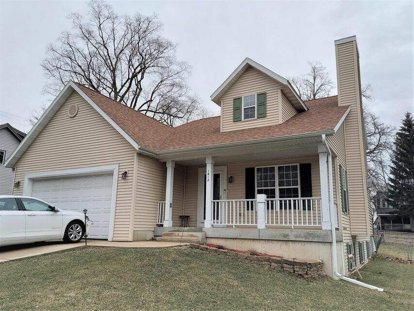 1912 Northview Rd, Waukesha, WI 53188 MLS 1785418 properties SE