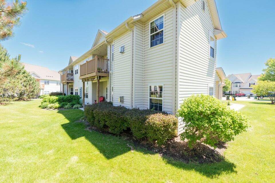 481 Cedar Ct Slinger, Wisconsin 53086 MLS 1798157 properties