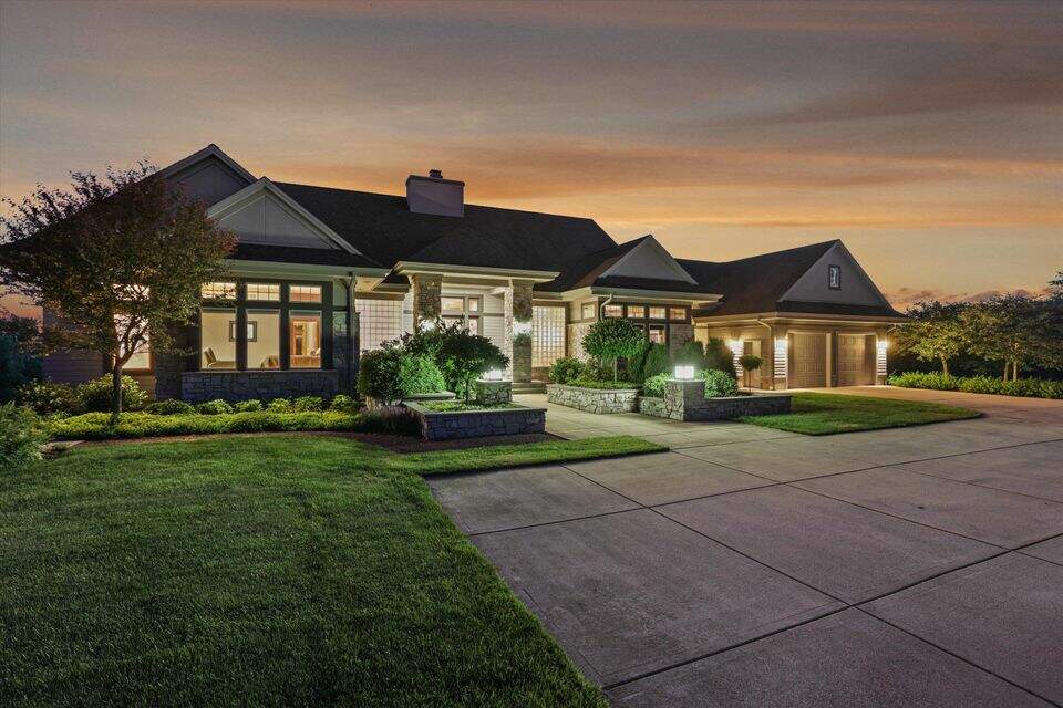 W315S8600 County Road Ee, Mukwonago, WI 53149 MLS 1799358