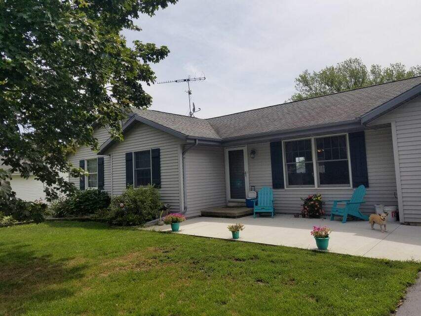 W5675 Lakeshore Dr, Elkhorn, WI 53121 MLS 1809928 properties SE Wisconsin