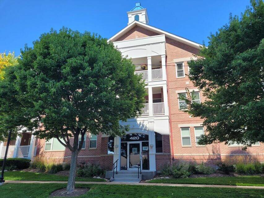 420 57th St 314, Kenosha, WI 53140 MLS 1810215 properties SE