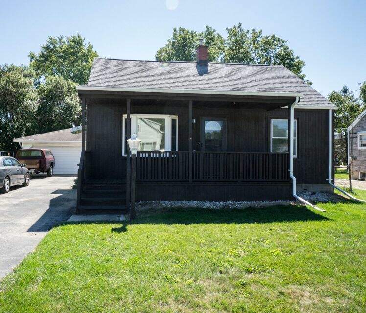 3305 E Grange Ave, Cudahy, WI 53110 MLS 1810336 properties SE Wisconsin