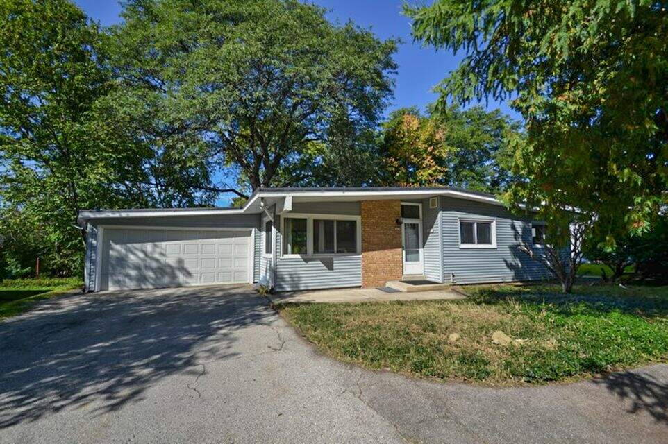 7629 N 50th St, Brown Deer, WI 53223 MLS 1813088 properties SE